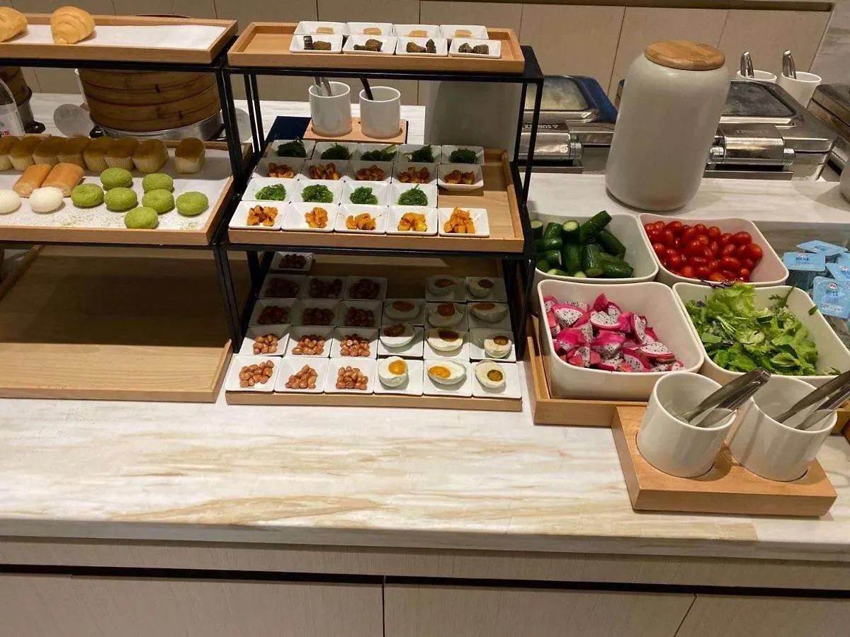 Ji Hotel Shanghai
